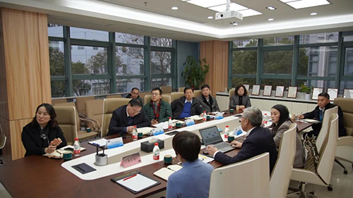 上海市浦东新区政府党组成员、副区长吴强，浦东新区科经委副主任李晓亮，张江管理局副局长吴。沤鸥弊芫硗蹩俚鹊餮蠬JC黄金城平台